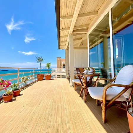 Eka Luxury Two-bedroom Seaview