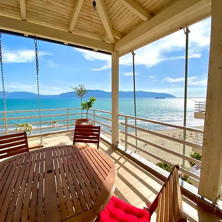 Eka Luxury Two-bedroom Seaview Appartamento