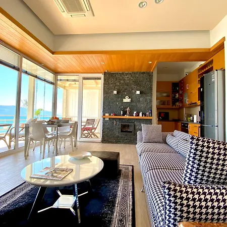 Appartamento Eka Luxury Two-bedroom Seaview Vlorë